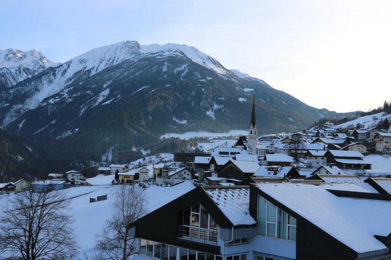 Ferienwohnung Raich Wenns Bagian luar foto